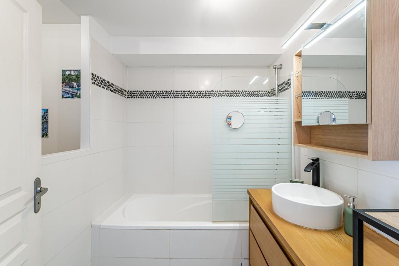 Le Capcanaille Par Dodo-A-Cassis Luaran gambar
