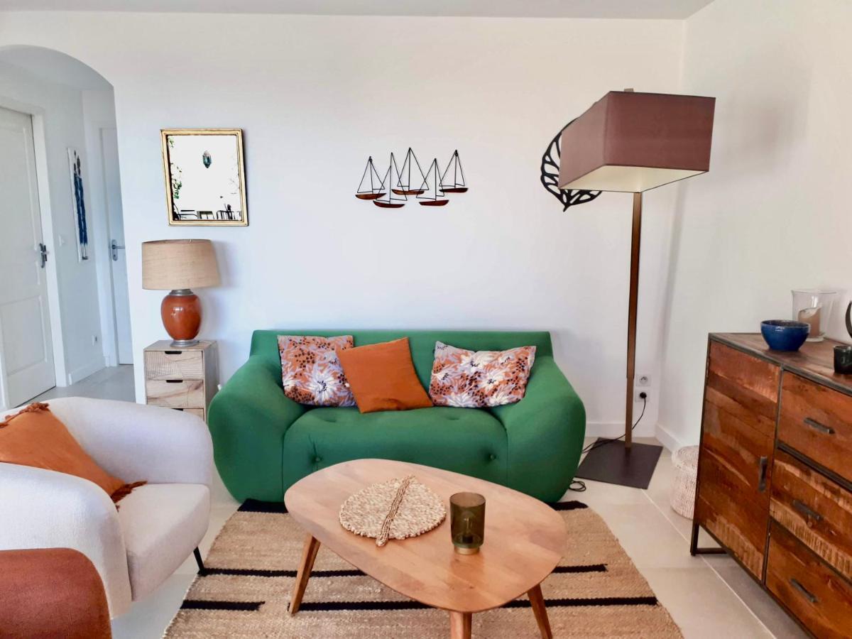 Le Capcanaille Par Dodo-A-Cassis Luaran gambar