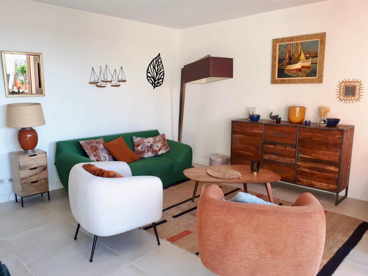 Le Capcanaille Par Dodo-A-Cassis Luaran gambar